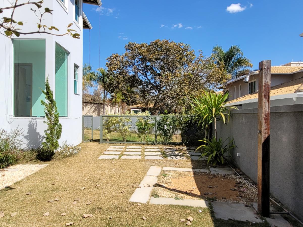 Casa de Condomínio à venda com 4 quartos, 400m² - Foto 33