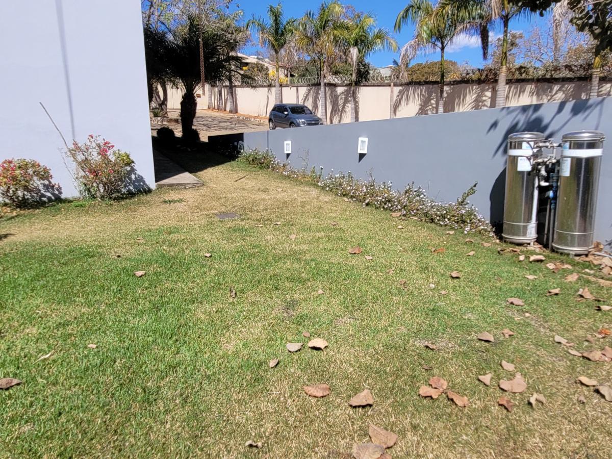 Casa de Condomínio à venda com 4 quartos, 400m² - Foto 36