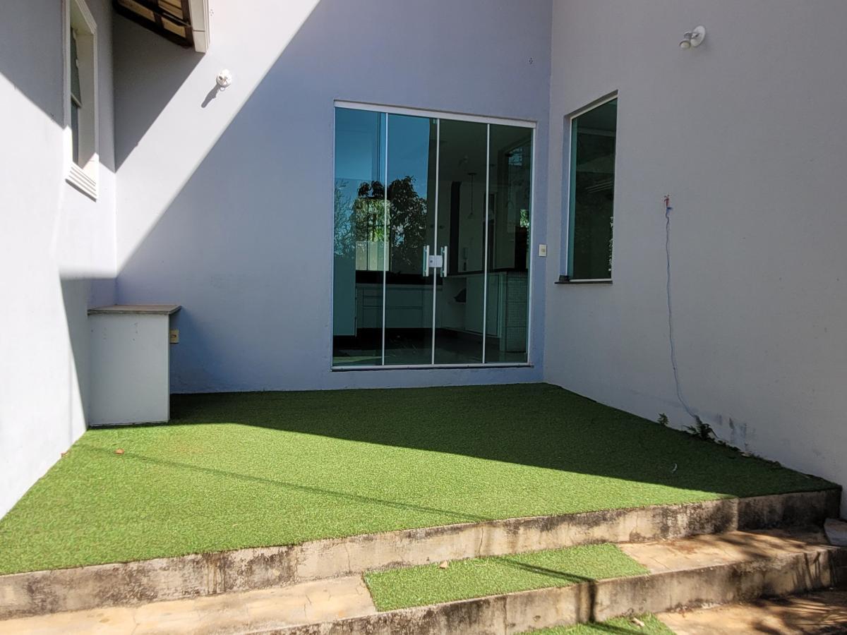 Casa de Condomínio para alugar com 4 quartos, 400m² - Foto 30