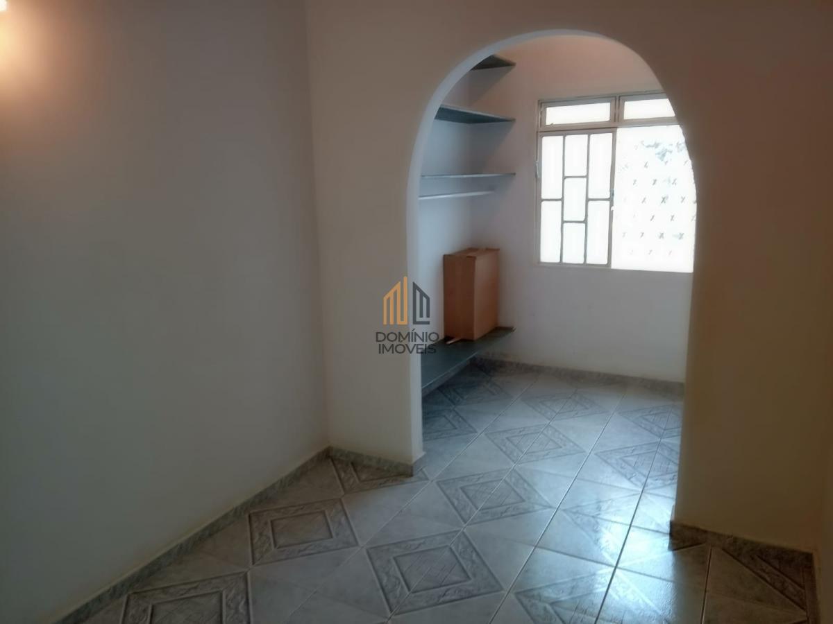 Casa à venda com 2 quartos, 270m² - Foto 11