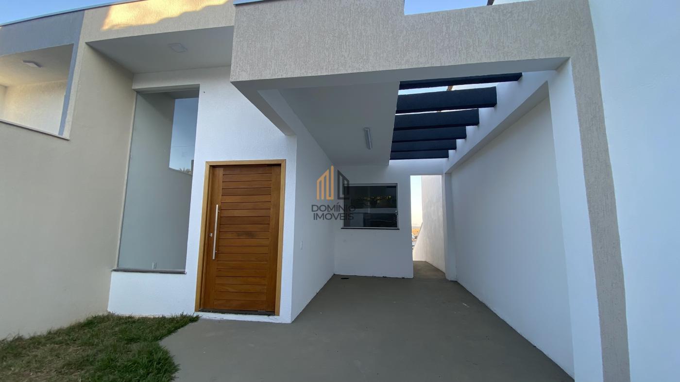 Casa à venda com 3 quartos, 60m² - Foto 2