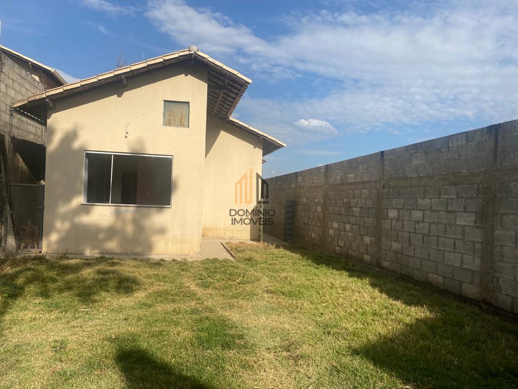 Casa à venda com 2 quartos, 360m² - Foto 13