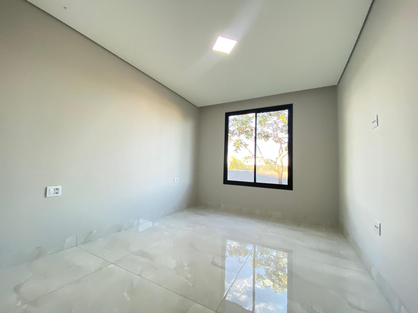 Casa à venda com 5 quartos, 1040m² - Foto 18